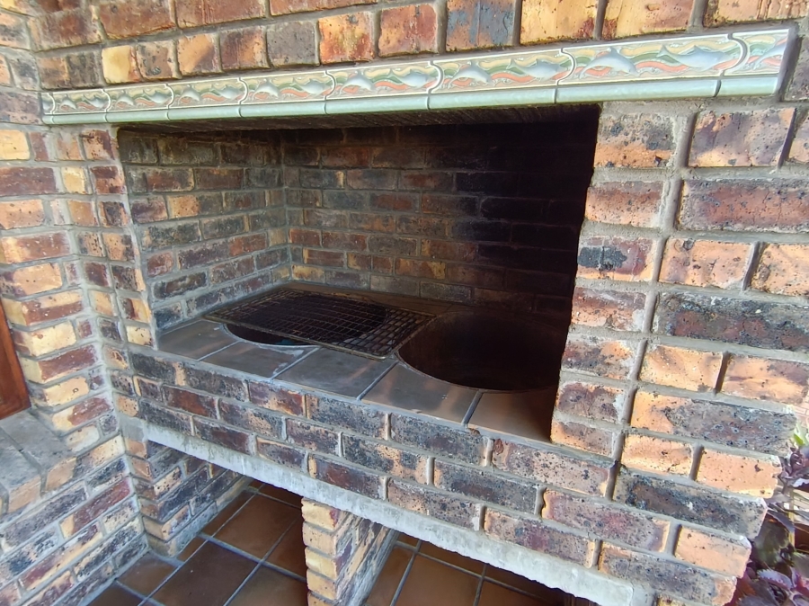 3 Bedroom Property for Sale in Wavecrest Eastern Cape